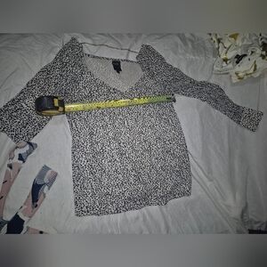 Source Unknown Black and White Blouse